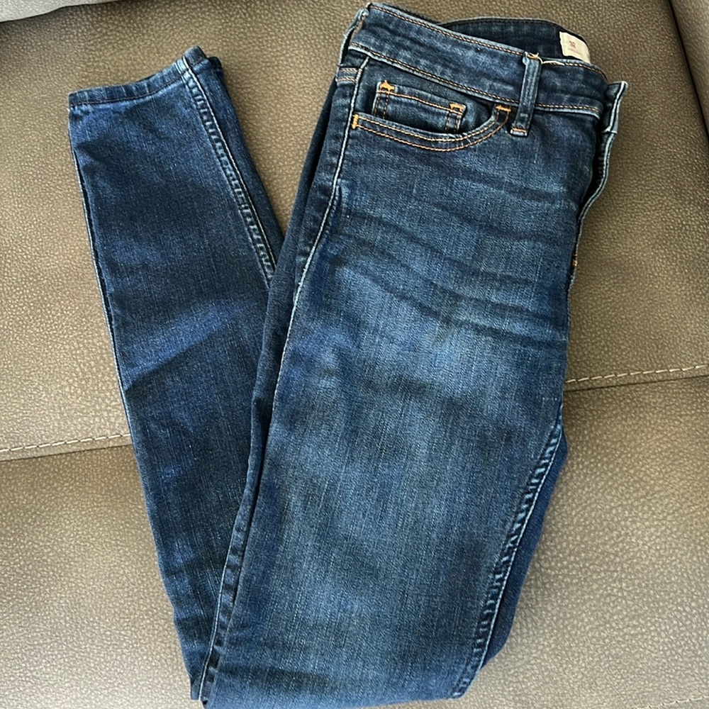 ❤️❤️Hollister Low Rise Super Skinny Jeans - Size W26 - L30